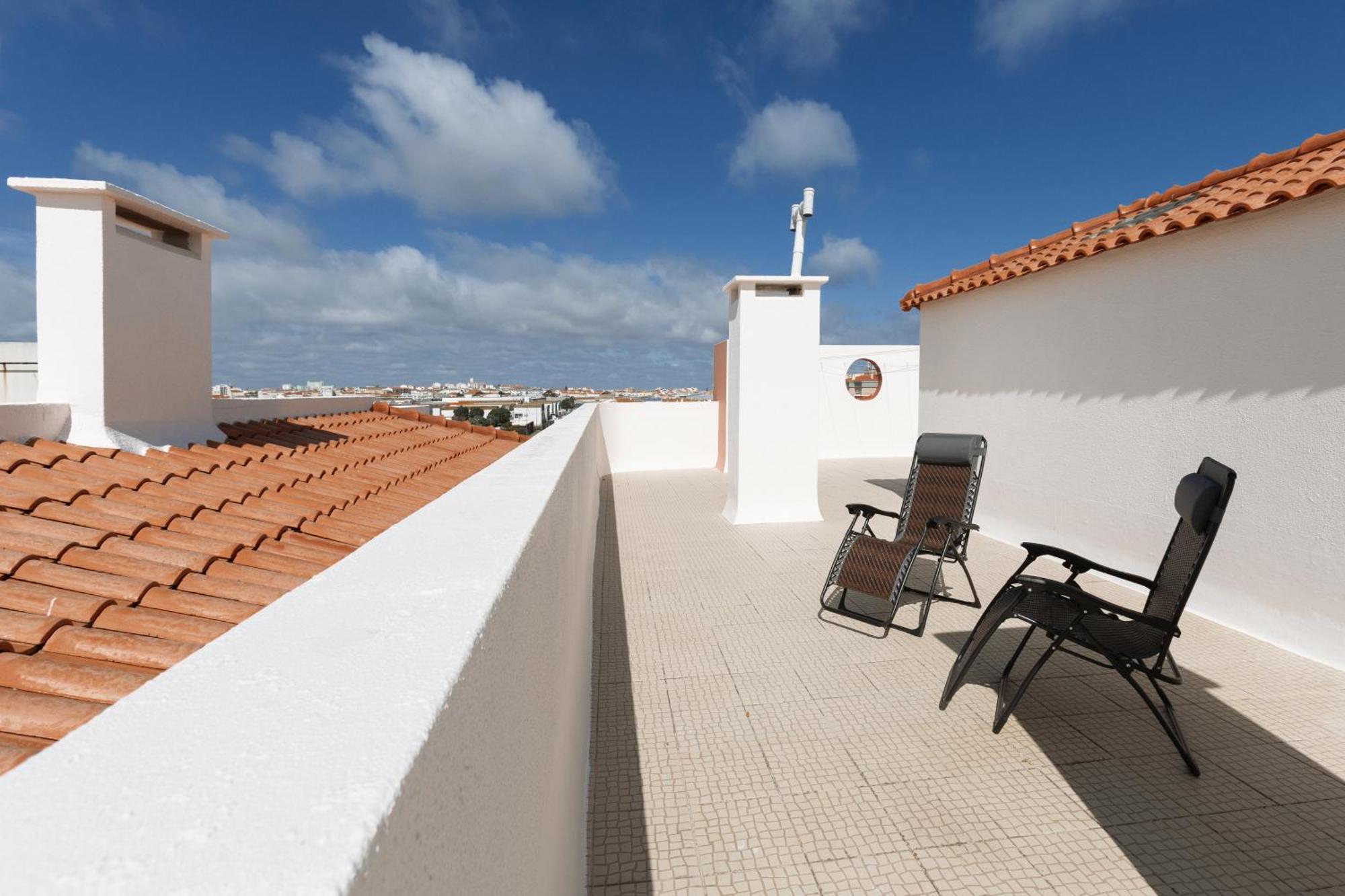 Beach Bliss Peniche 1 Bagian luar foto